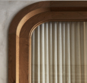 Radius corner with reeded glass detail
